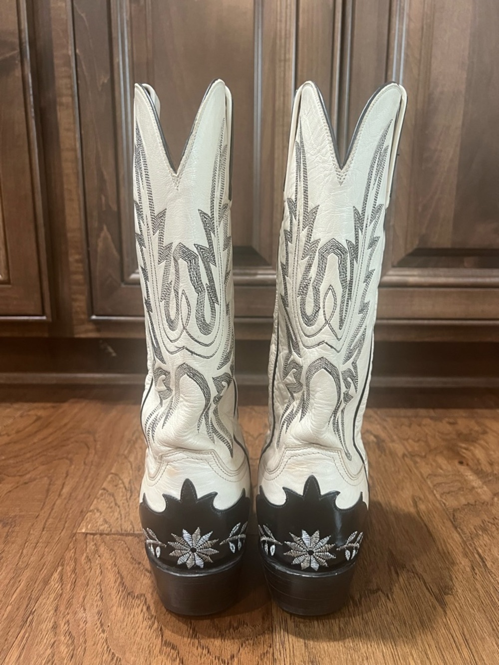 1883 Lucchese Western Boots - Picture 3 of 10
